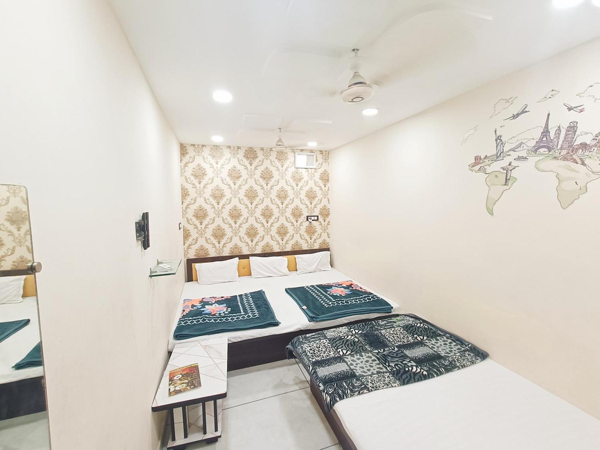 Hotel S Tower Ujjain Exterior foto